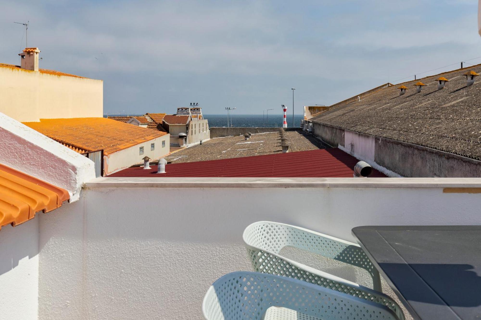 Setubal Beach Vibes - Terrace Exterior photo